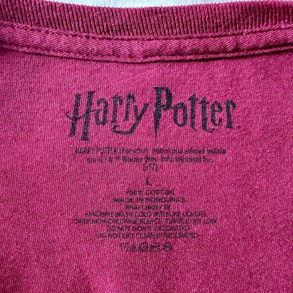 Harry Potter Gryffindor Quidditch M T-Shirt Burgundy Gold Cotton Unisex EUC - Picture 5 of 6